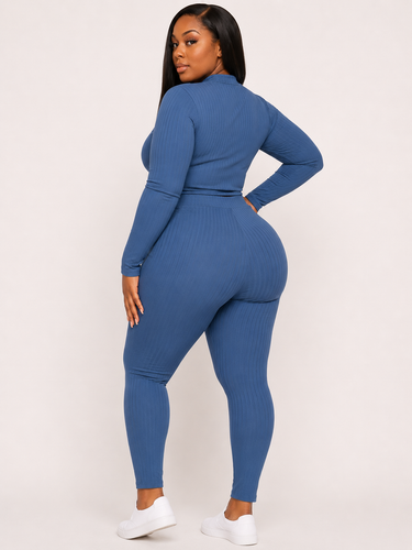Plus Size Ribbed Legging Set – Long Sleeve Crop Top & High-Waist Leggings