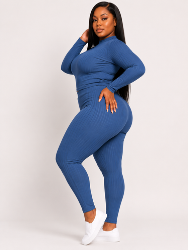 Plus Size Ribbed Legging Set – Long Sleeve Crop Top & High-Waist Leggings