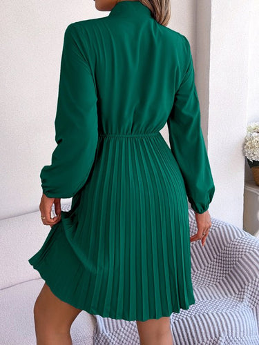 Autumn and winter temperament tie waist long sleeve pleated skirt - Smooth Visage