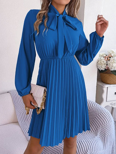 Autumn and winter temperament tie waist long sleeve pleated skirt - Smooth Visage